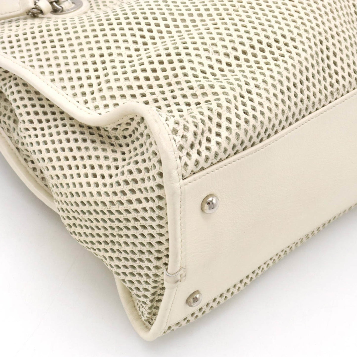 Luxury Chanel Coco Mark Perforated Mesh Handbag Tote Bag Shoulder Chain Leather Ivory