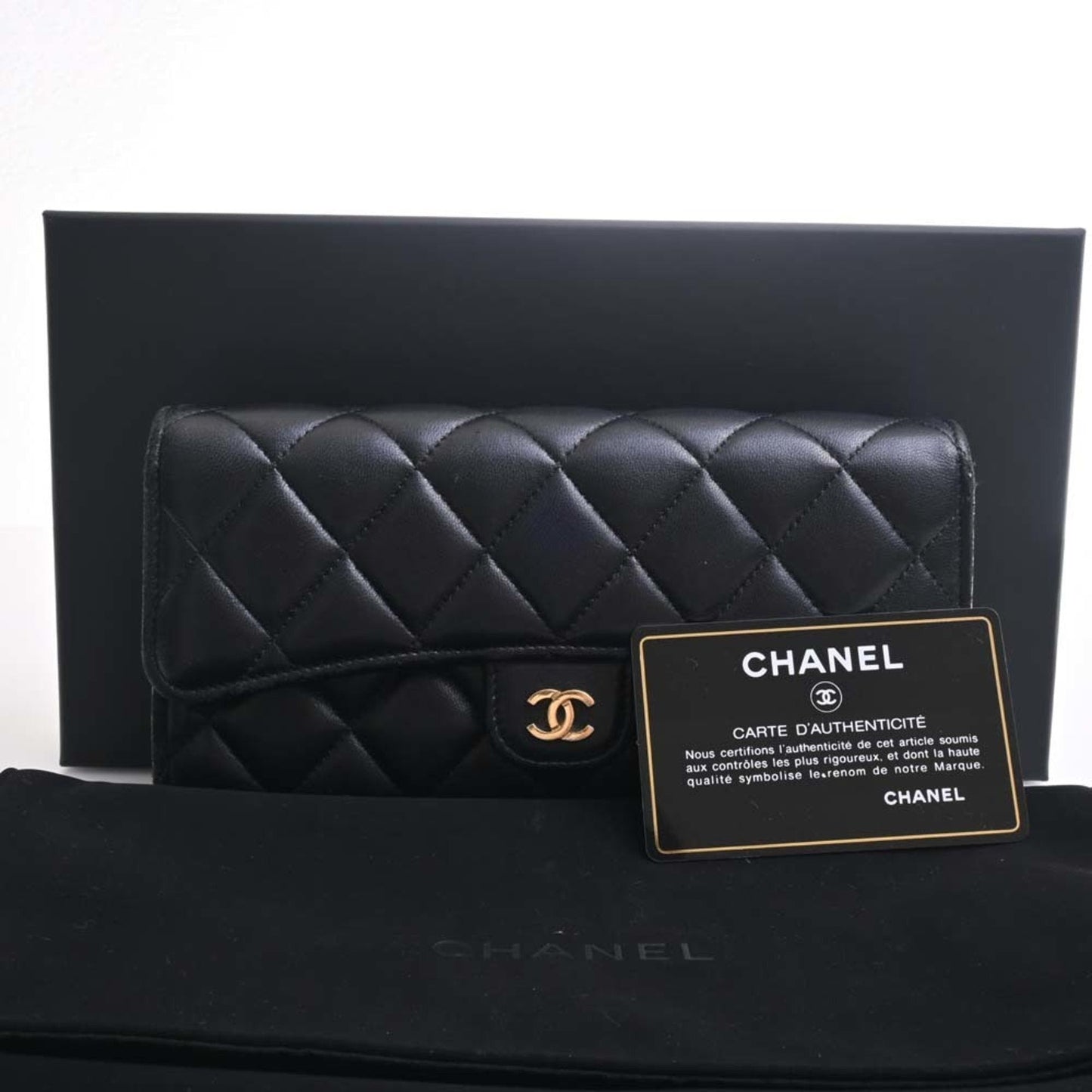 Luxury Chanel Lambskin Matelasse Coco Mark Bifold Long Wallet Black Ladies