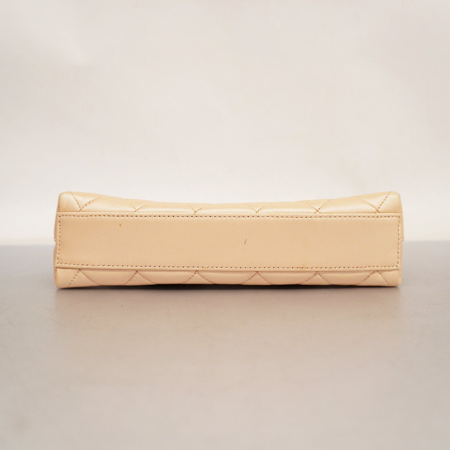 Luxury Chanel  Matelasse Women's Leather Handbag Light Pink