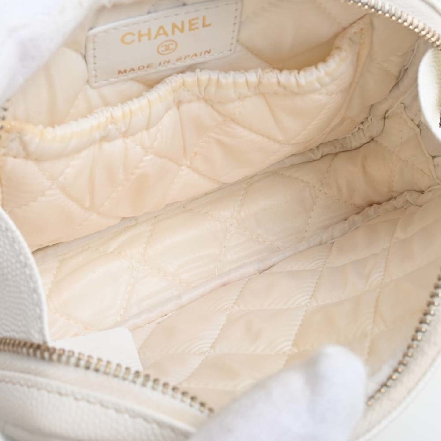 Luxury Chanel Caviar Skin Matelasse Coco Mark Pouch White Ladies