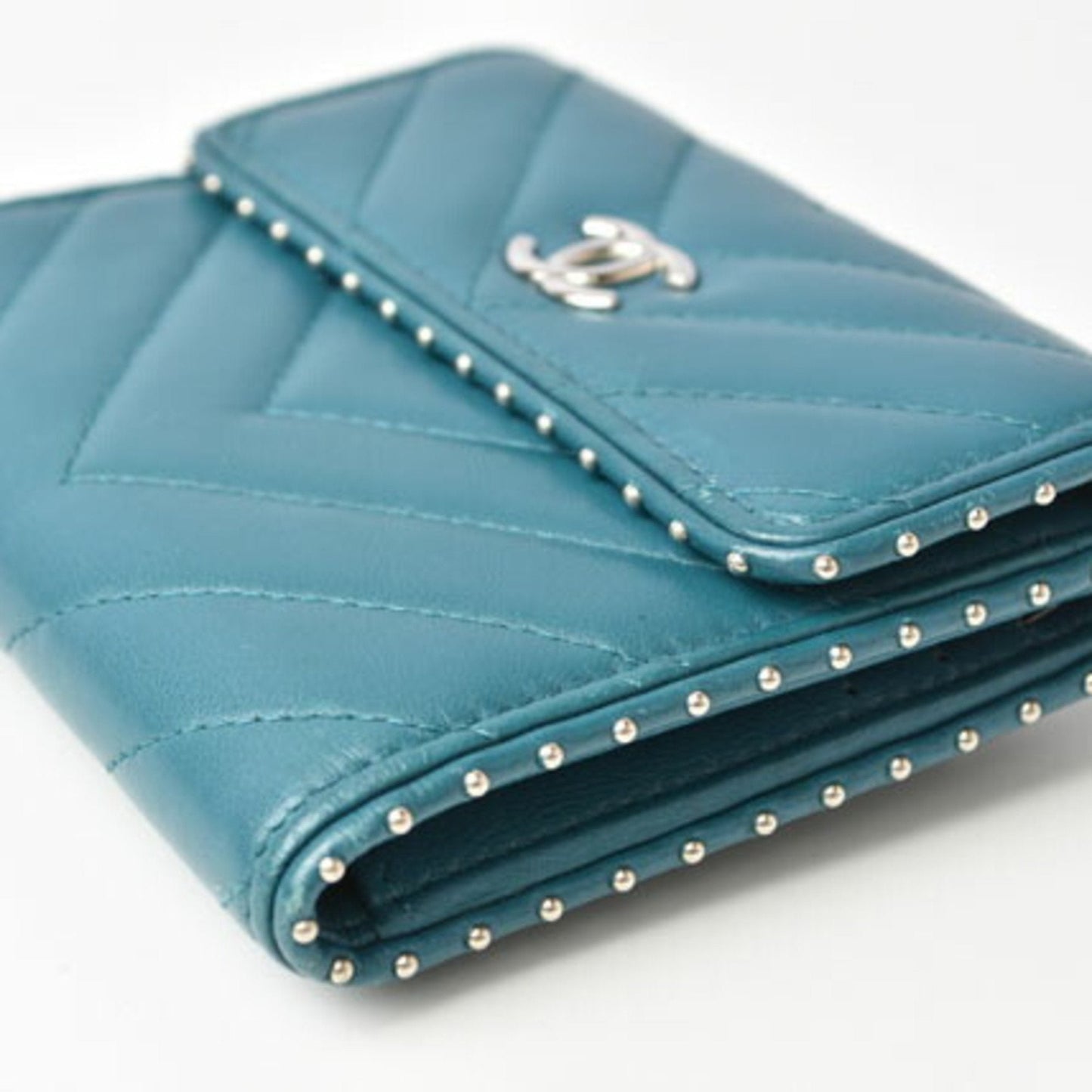 Luxury Chanel wallet  chevron studs turquoise blue