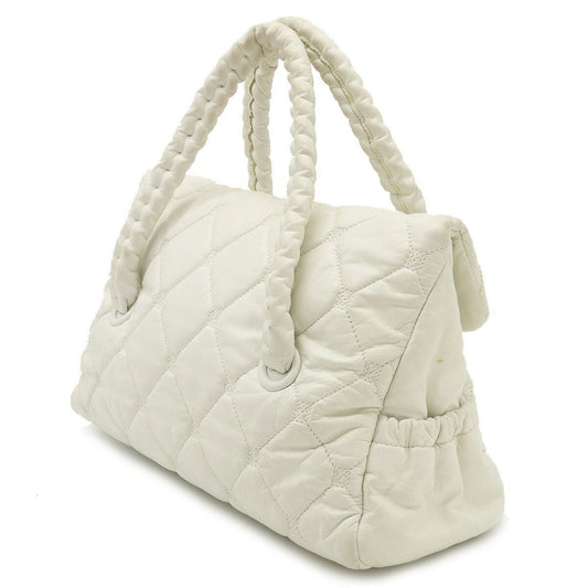 Luxury Chanel here mark handbag leather white