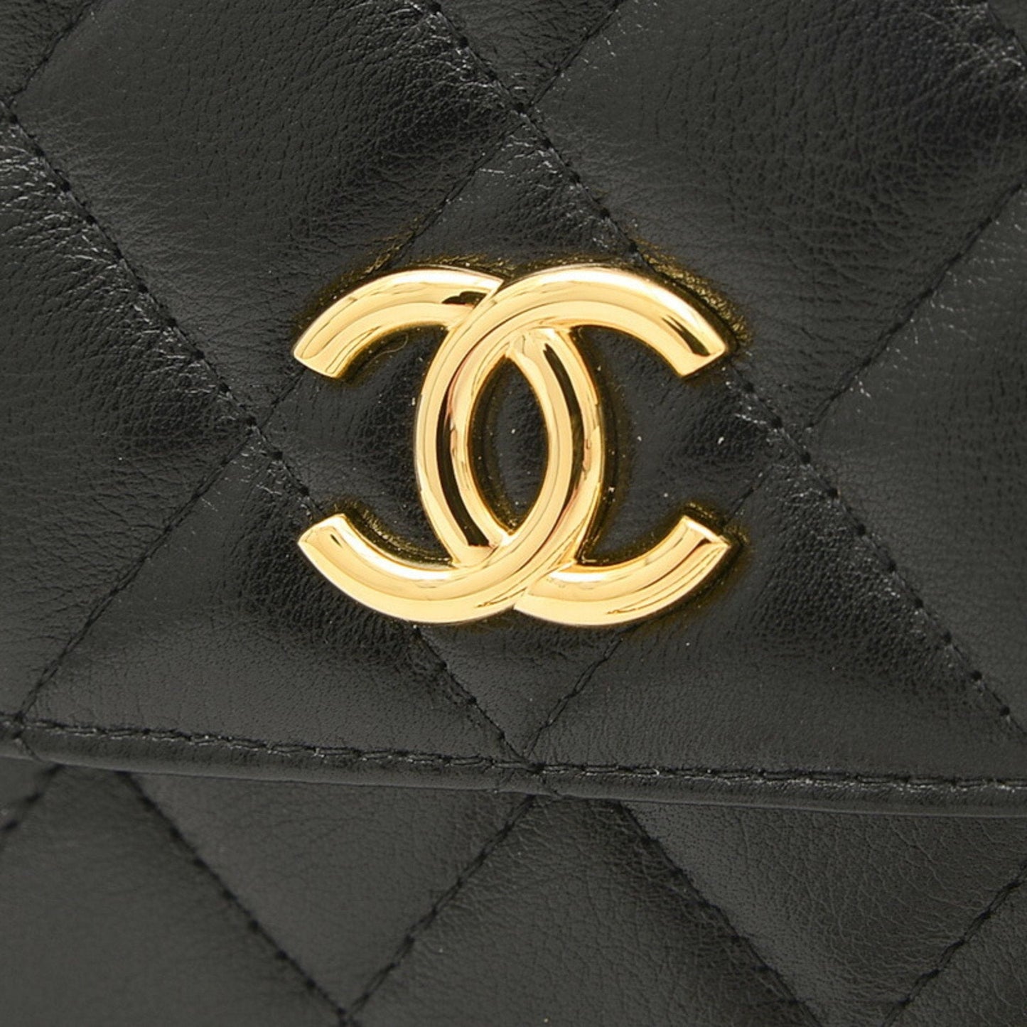 Luxury Chanel Matelasse Chain Shoulder Smartphone Case 2Way Bag Leather Black AP3367