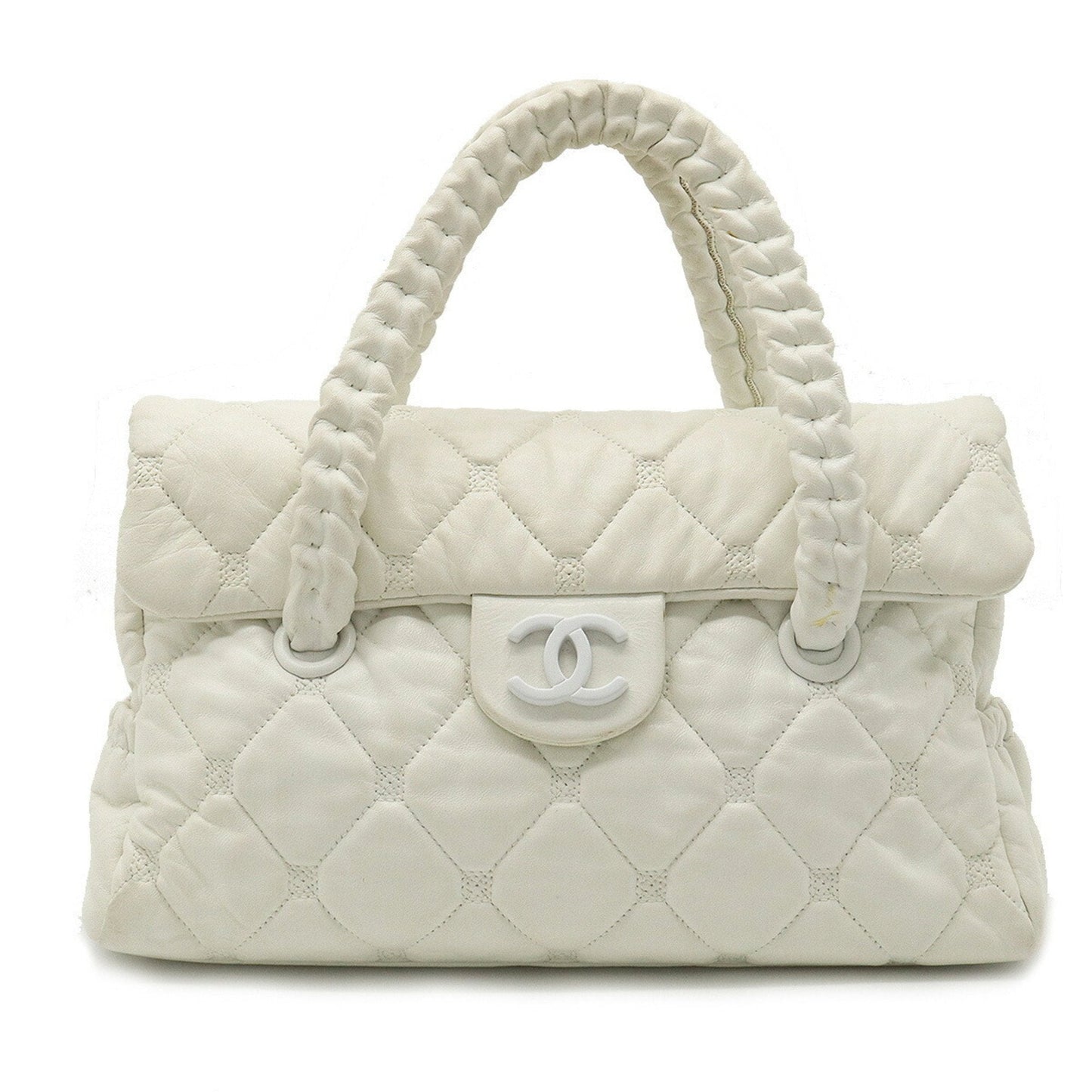Luxury Chanel here mark handbag leather white