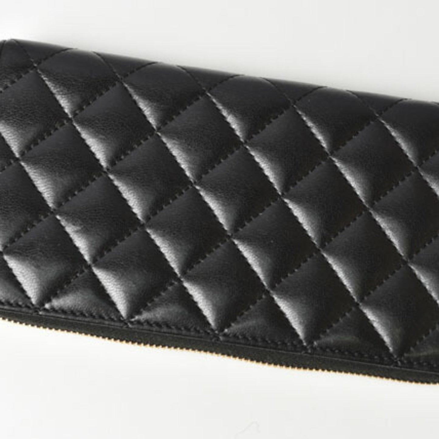 Luxury Chanel Wallet A50097  Long Round Zipper Timeless Classic Matelasse Lambskin Black Bordeaux