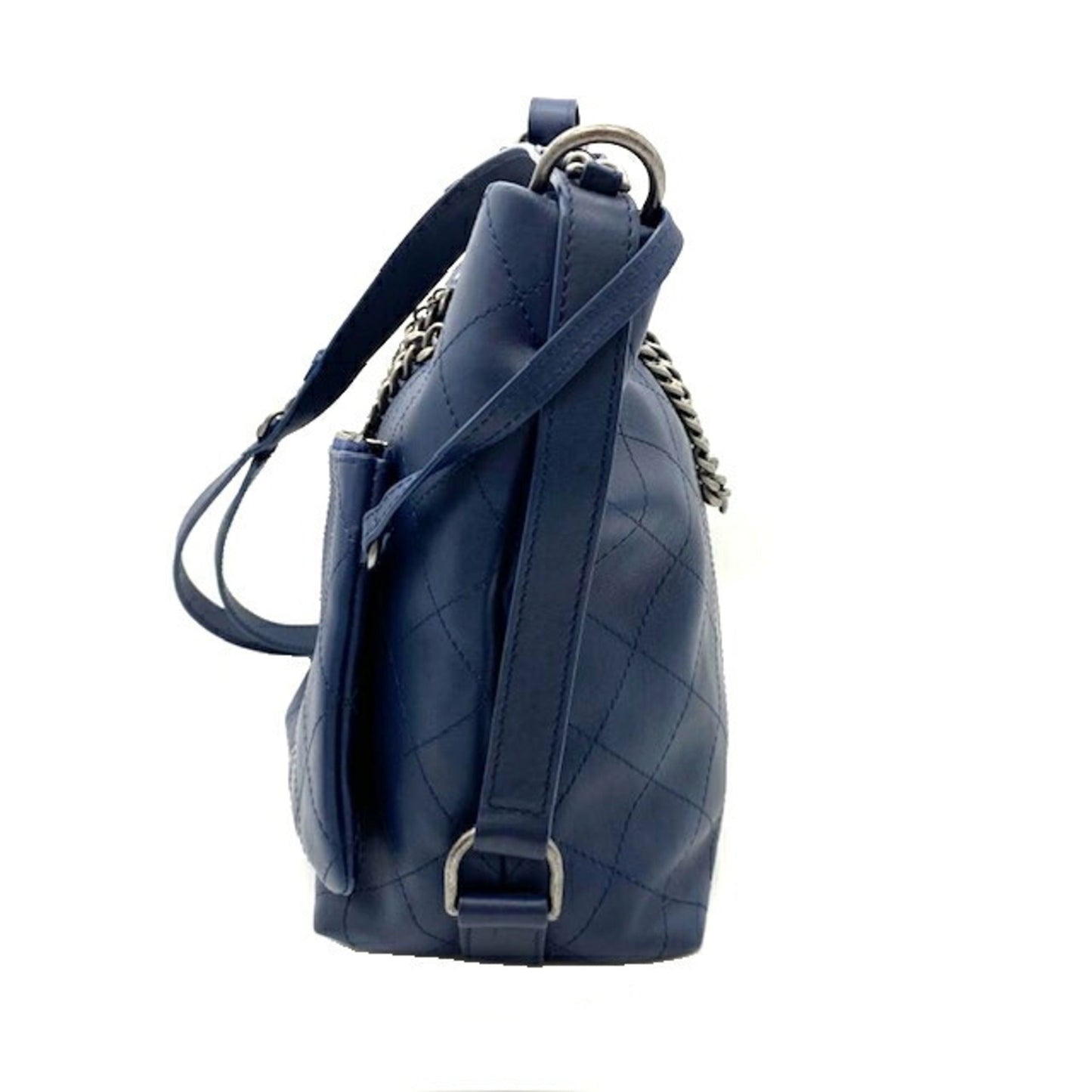 Luxury Chanel Chain Shoulder Bag Leather Navy Pouch