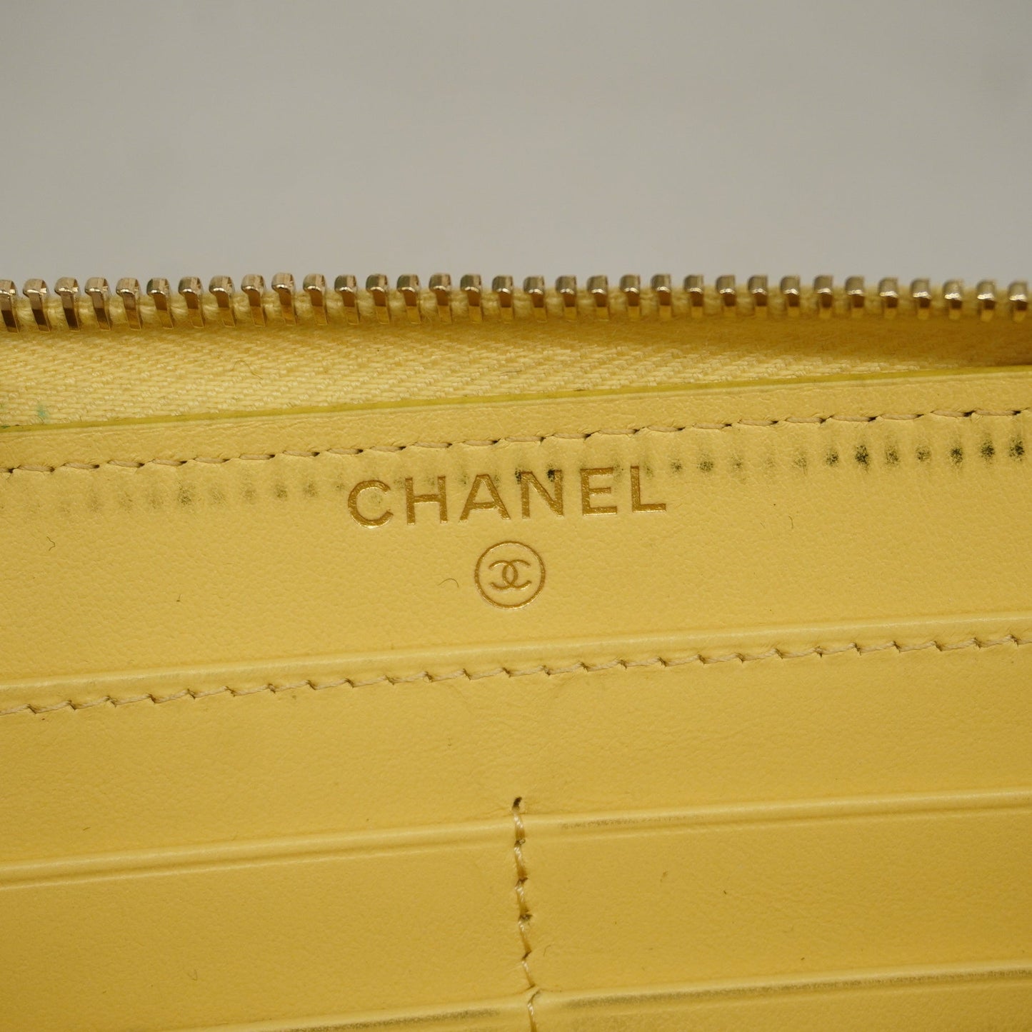 Luxury Chanel  Camellia Bi-fold Long Wallet Gold Hardware Leather Yellow