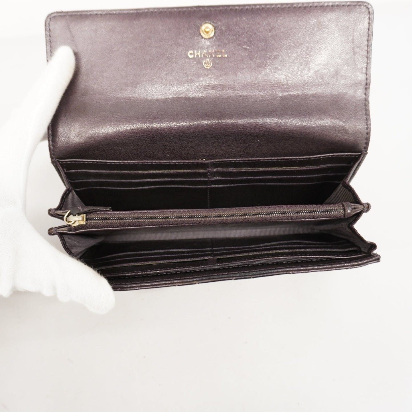 CHANEL  Matelasse Gold Hardware Women's Leather Long Wallet [bi-fold] Purple