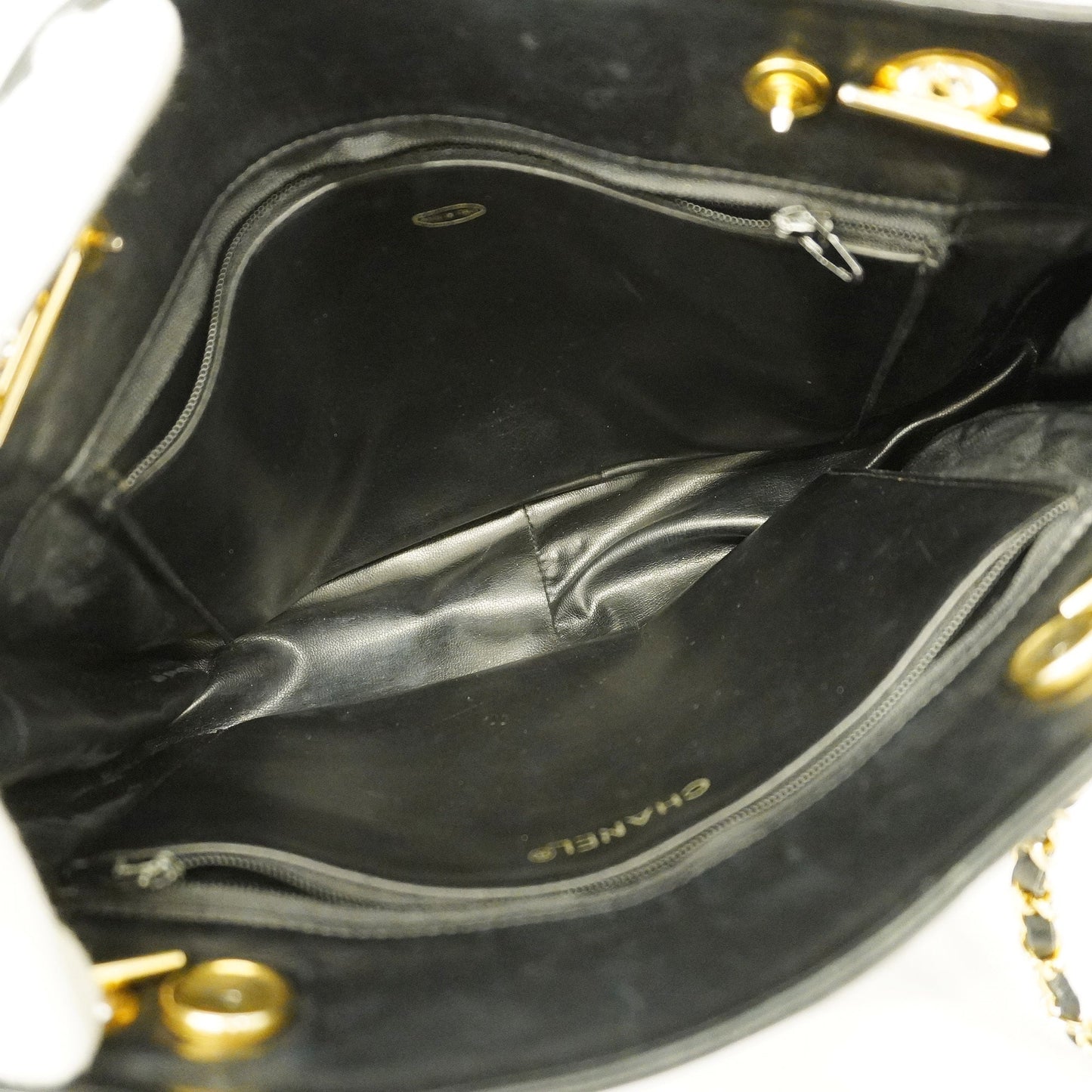 CHANELAuth  Matelasse Chain Shoulder Leather Shoulder Bag Black