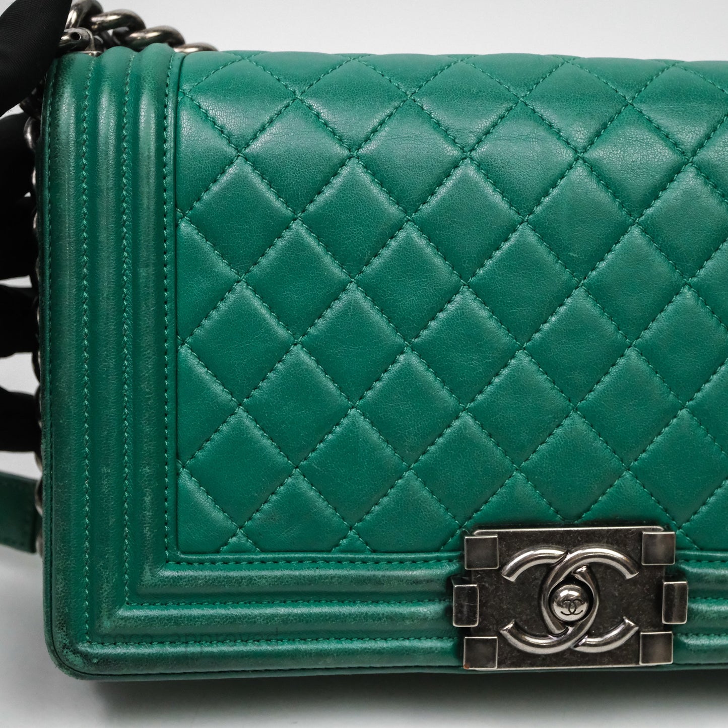 Chanel Medium Boy Quilted Green Lambskin Ruthenium Hardware