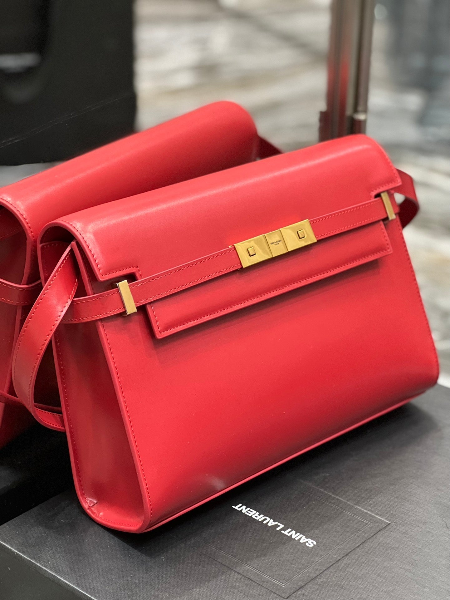 Luxury Saint Laurent MAHATTAN IN BOX 29 RED CALFSKIN GOLD HARDWARE