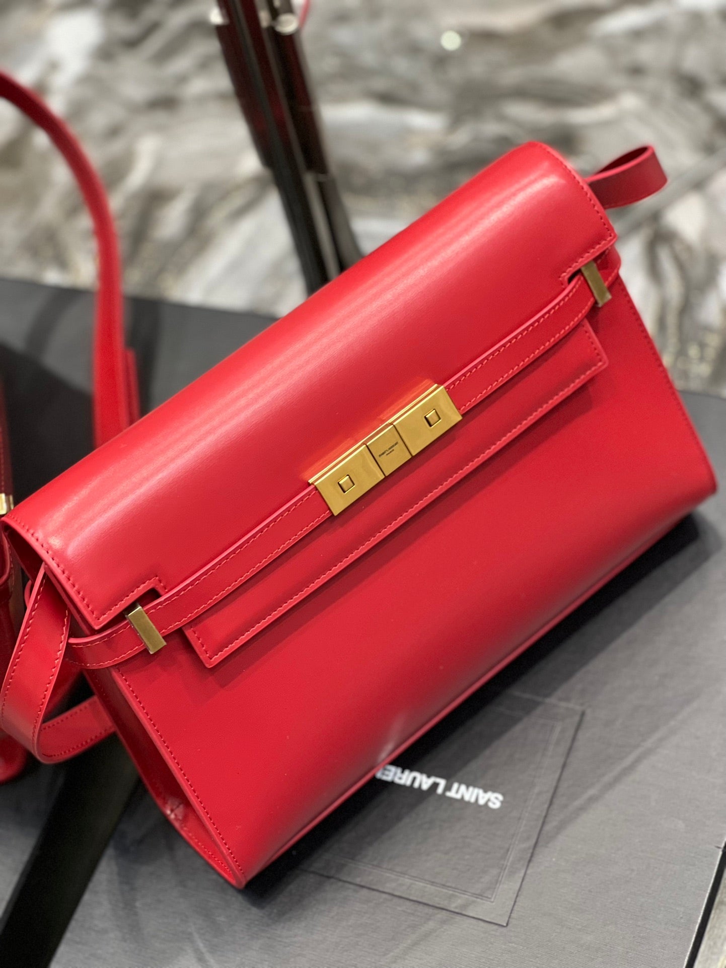 Luxury Saint Laurent MAHATTAN IN BOX 29 RED CALFSKIN GOLD HARDWARE