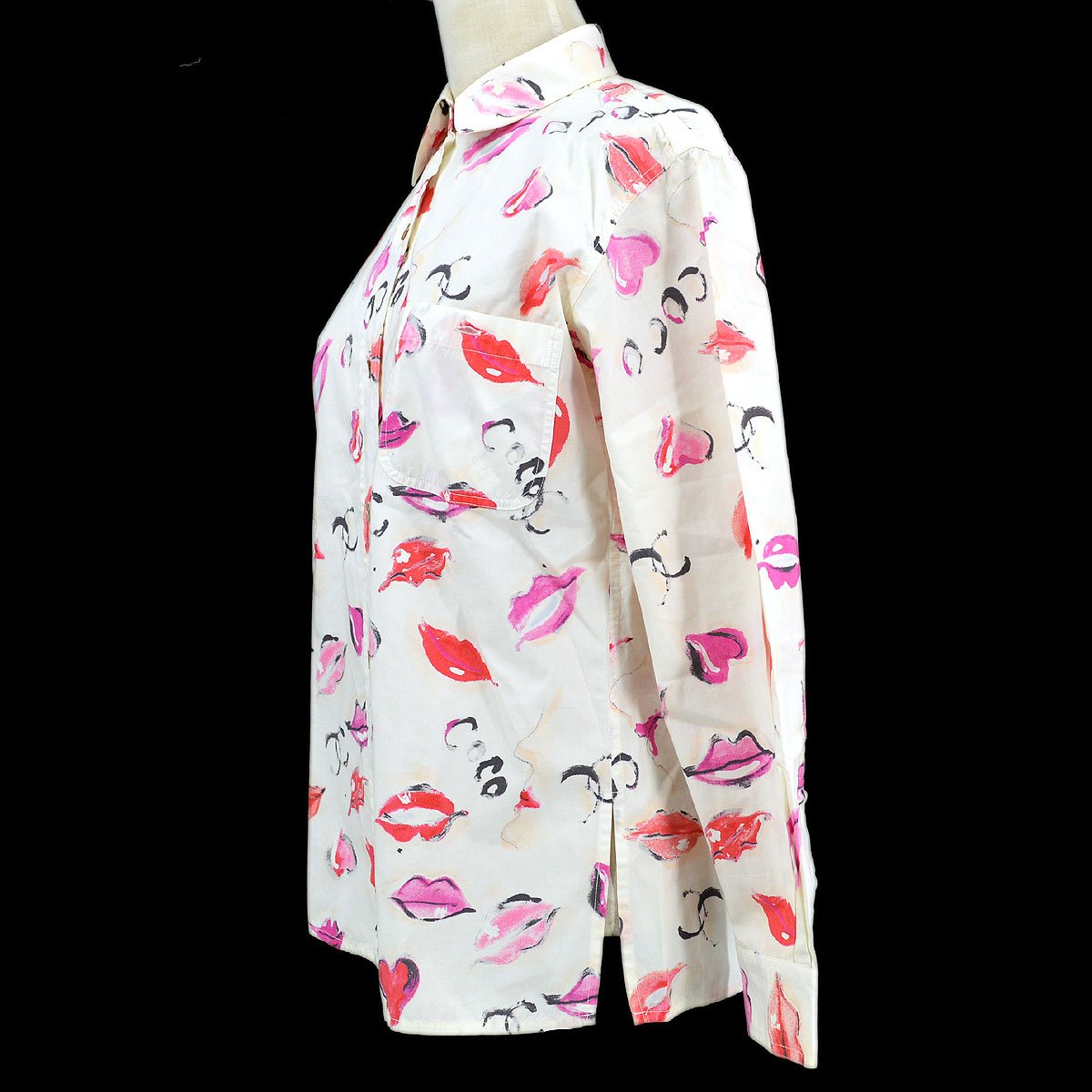 Luxury Chanel 1995 lip-print button-up shirt