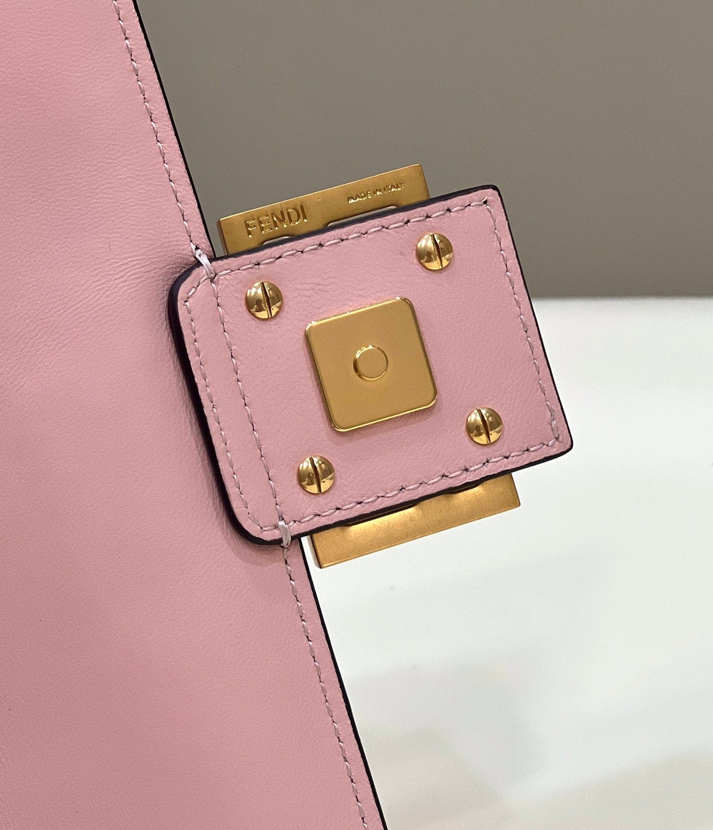 Luxury FendiBAGUETTE WITH FF MOTIF 27 IN LIGHT PINK SOFT LAMBSKIN GOLD HARDWARE
