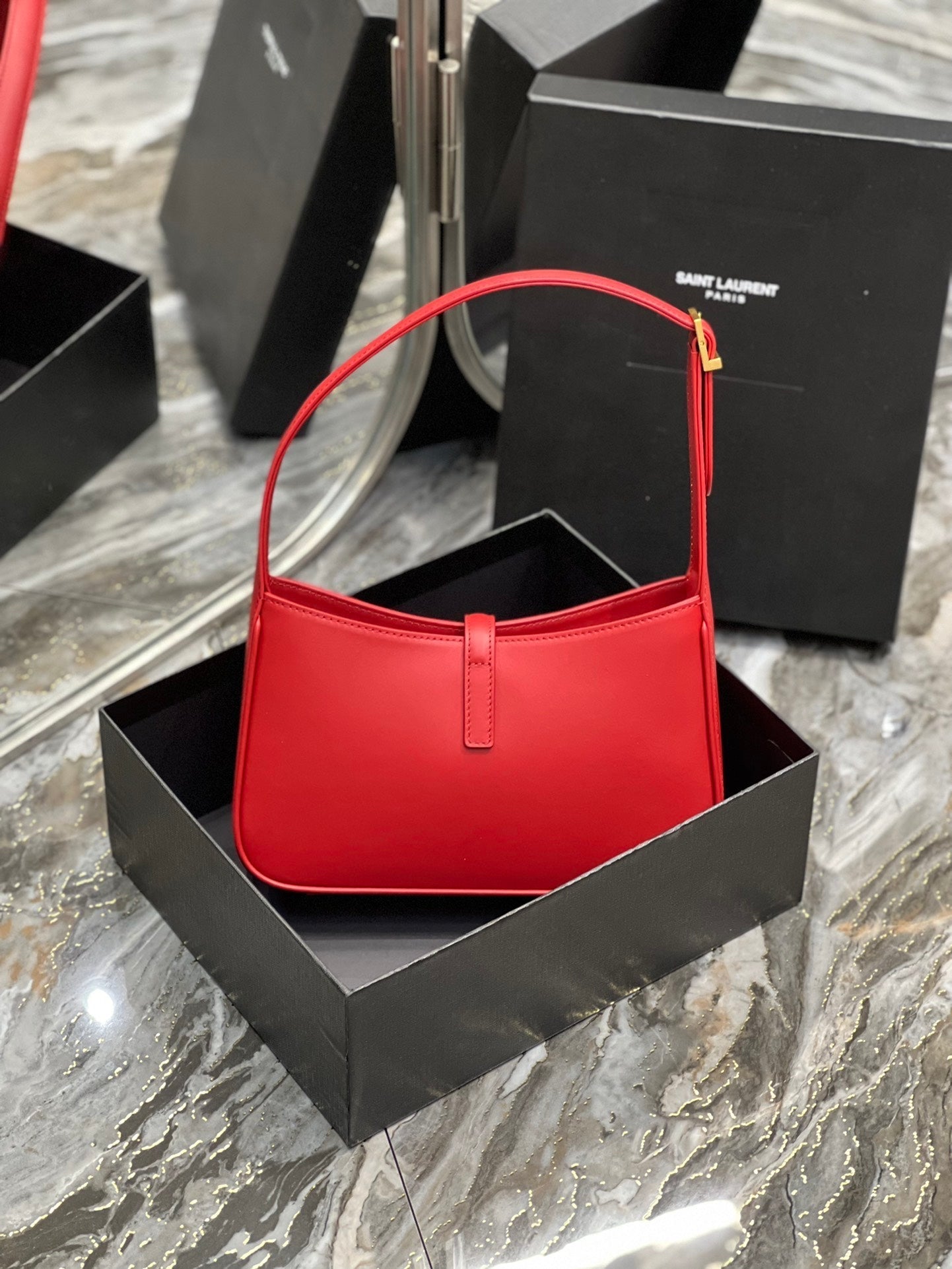 Luxury Saint Laurent LE 5 A 7 23 RED LAMBSKIN GOLD HARDWARE