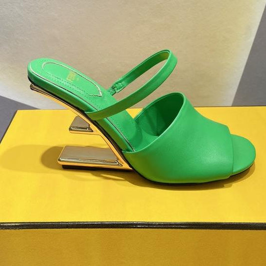Luxury FendiLuxury FendiFIRST 95 MM HIGH-HEELED SANDAL IN EMERAKD GREEN LAMBSKIN GOLD HARDWARE
