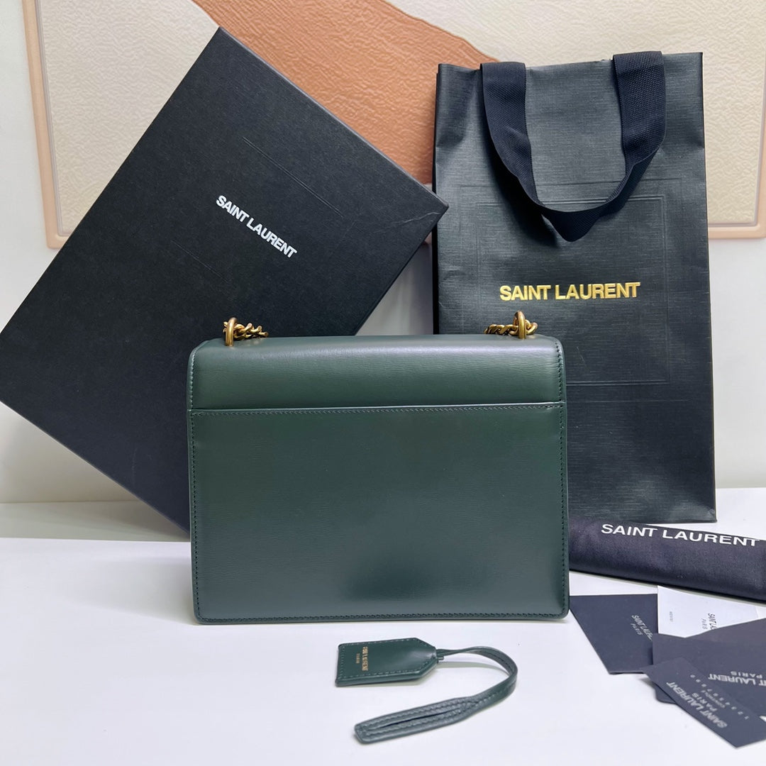 Luxury Saint Laurent SUNSET MEDIUM 22 IN DARK GREEN CALFSKIN GOLD HARDWARE