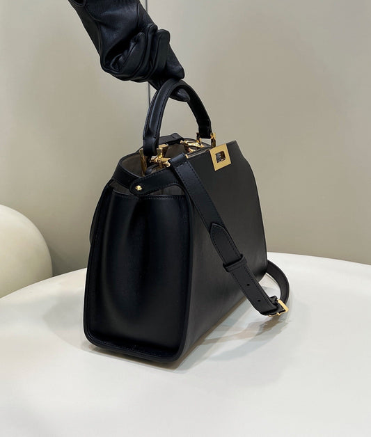 Luxury FendiLuxury FendiPEEKABOO 27 IN BLACK CALFSKIN WITH GOLD HARDWARE