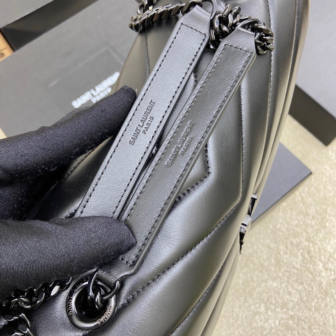Luxury Saint Laurent LOULOU MEDIUM 32 ALL BLACK QUILTED LEATHER