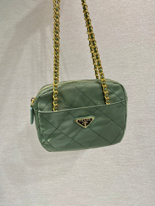 Luxury PradaQUILTED HOBO BAG 19 IN PICKLE GREEN HANDMADE NYLON GOLD HARDWARE