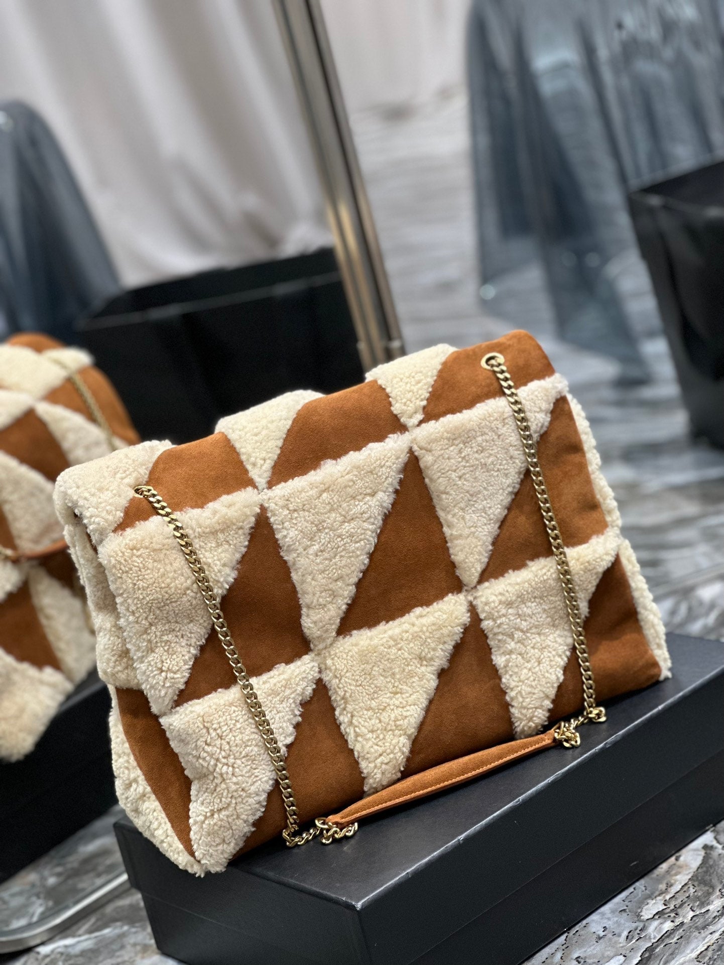 Luxury Saint Laurent JAMIE 4.3 LARGE BAG 38 IN BROWN SUEDE MIX BEIGE SHEARLING GOLD HARDWARE