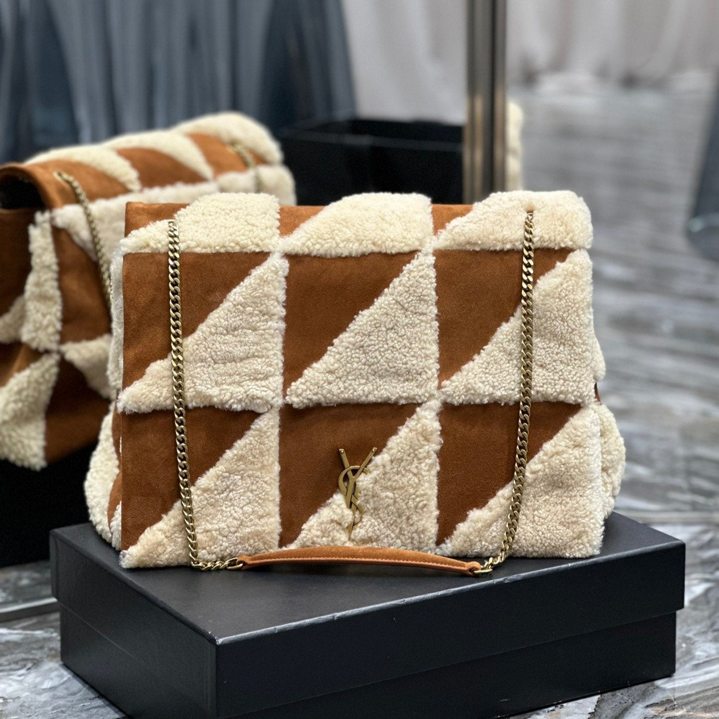 Luxury Saint Laurent JAMIE 4.3 LARGE BAG 38 IN BROWN SUEDE MIX BEIGE SHEARLING GOLD HARDWARE