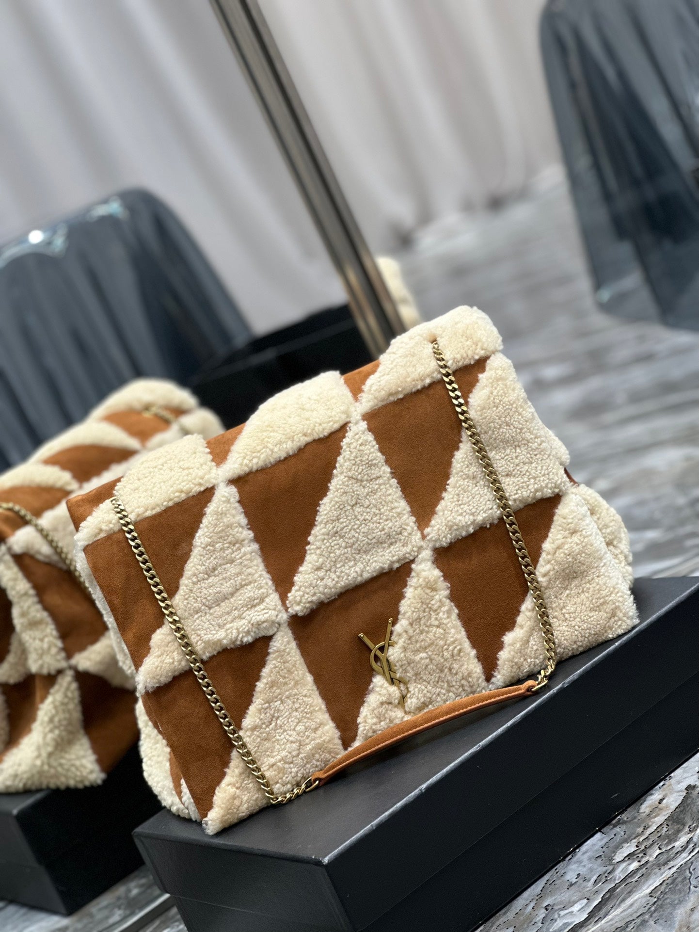 Luxury Saint Laurent JAMIE 4.3 LARGE BAG 38 IN BROWN SUEDE MIX BEIGE SHEARLING GOLD HARDWARE