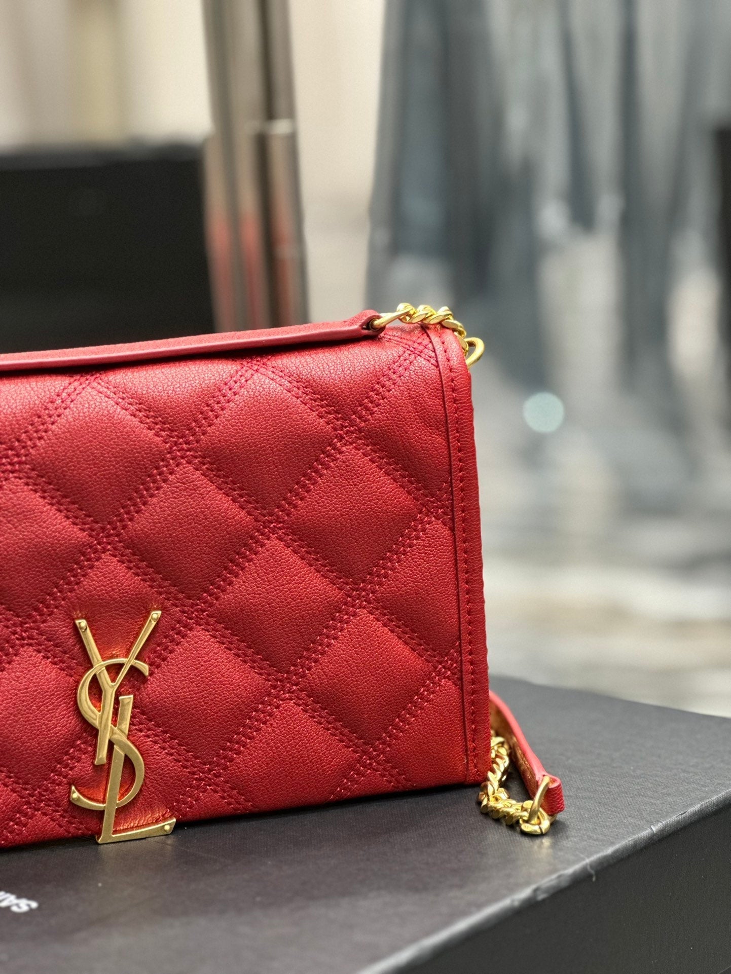 Luxury Saint Laurent BECKY 22.5 QUILTED RED LAMBSKIN GOLD HARDWARE