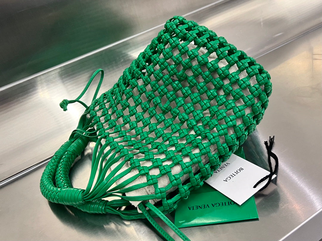 Luxury Bottega Veneta CAVALLINO 23 BAG IN GREEN LAMBSKIN