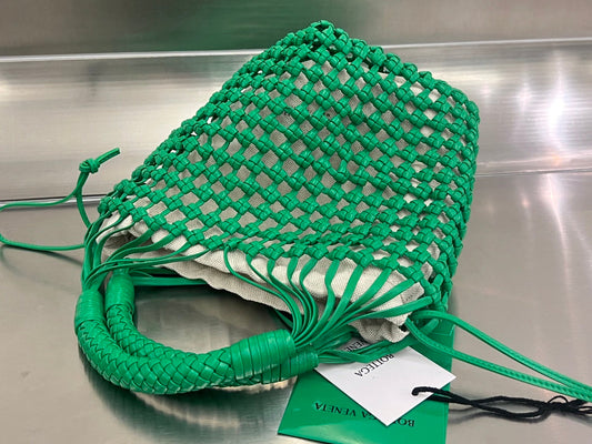 Luxury Bottega Veneta CAVALLINO 23 BAG IN GREEN LAMBSKIN