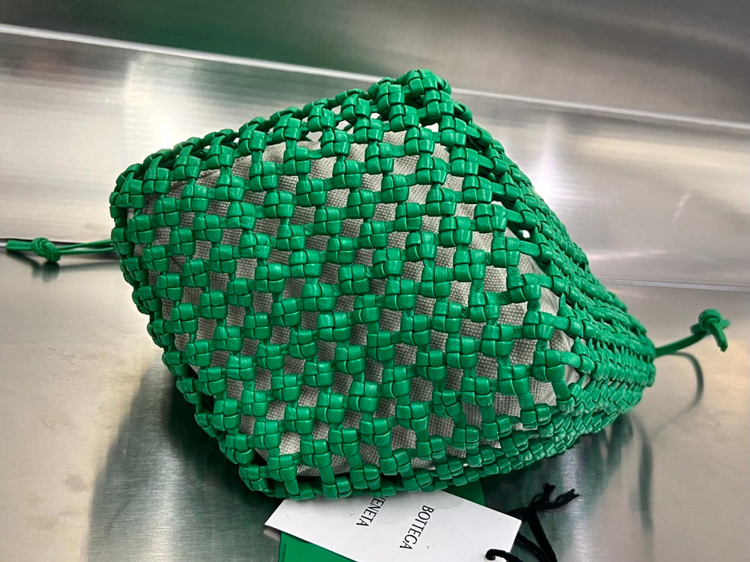 Luxury Bottega Veneta CAVALLINO 23 BAG IN GREEN LAMBSKIN
