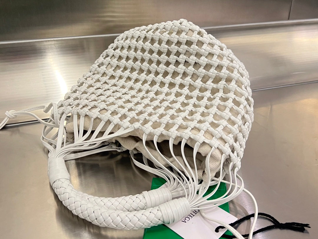 Luxury Bottega Veneta CAVALLINO 23 BAG IN WHITE LAMBSKIN