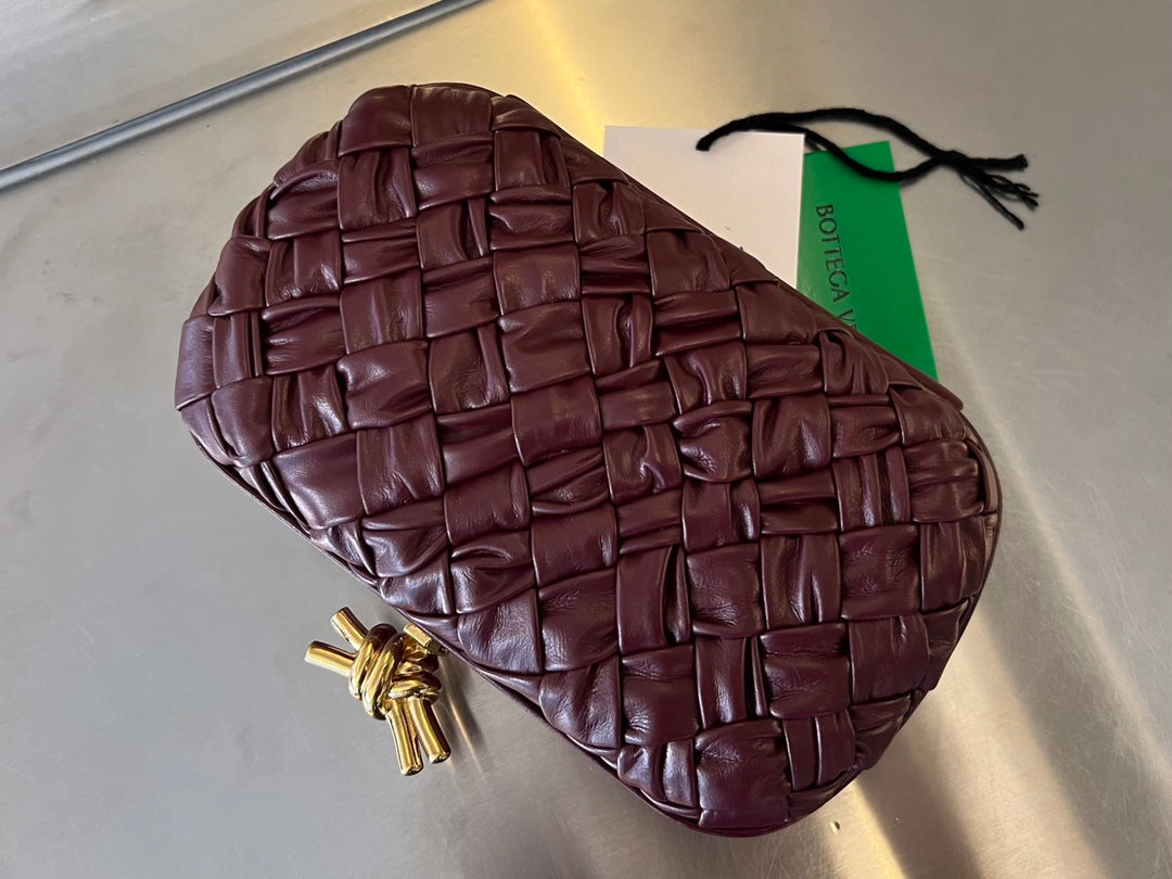 Luxury Bottega Veneta KNOT 19 IN BAROLO LAMBSKIN