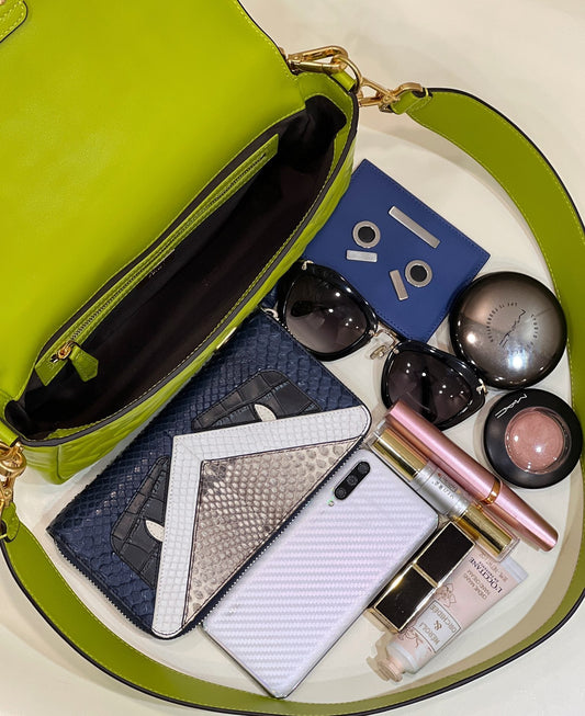 Luxury FendiBaguette 27cm Fluorescent green Lambskin Gold Hardware