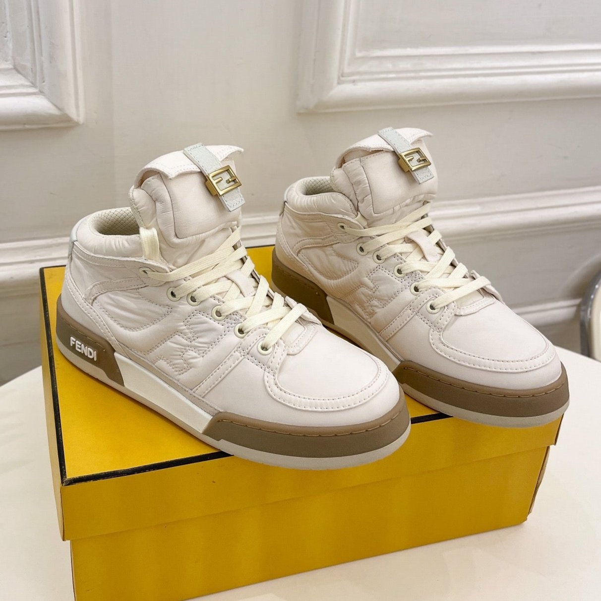 Luxury FendiLuxury FendiLOGO SOCK SNEAKER BOOTS IN WHITE LAMBSKIN
