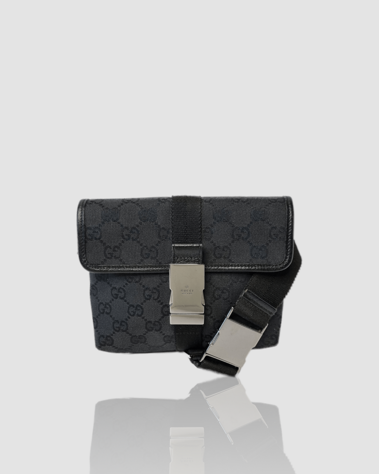 Luxury Gucci Black Jacquard Leather Belt Bag
