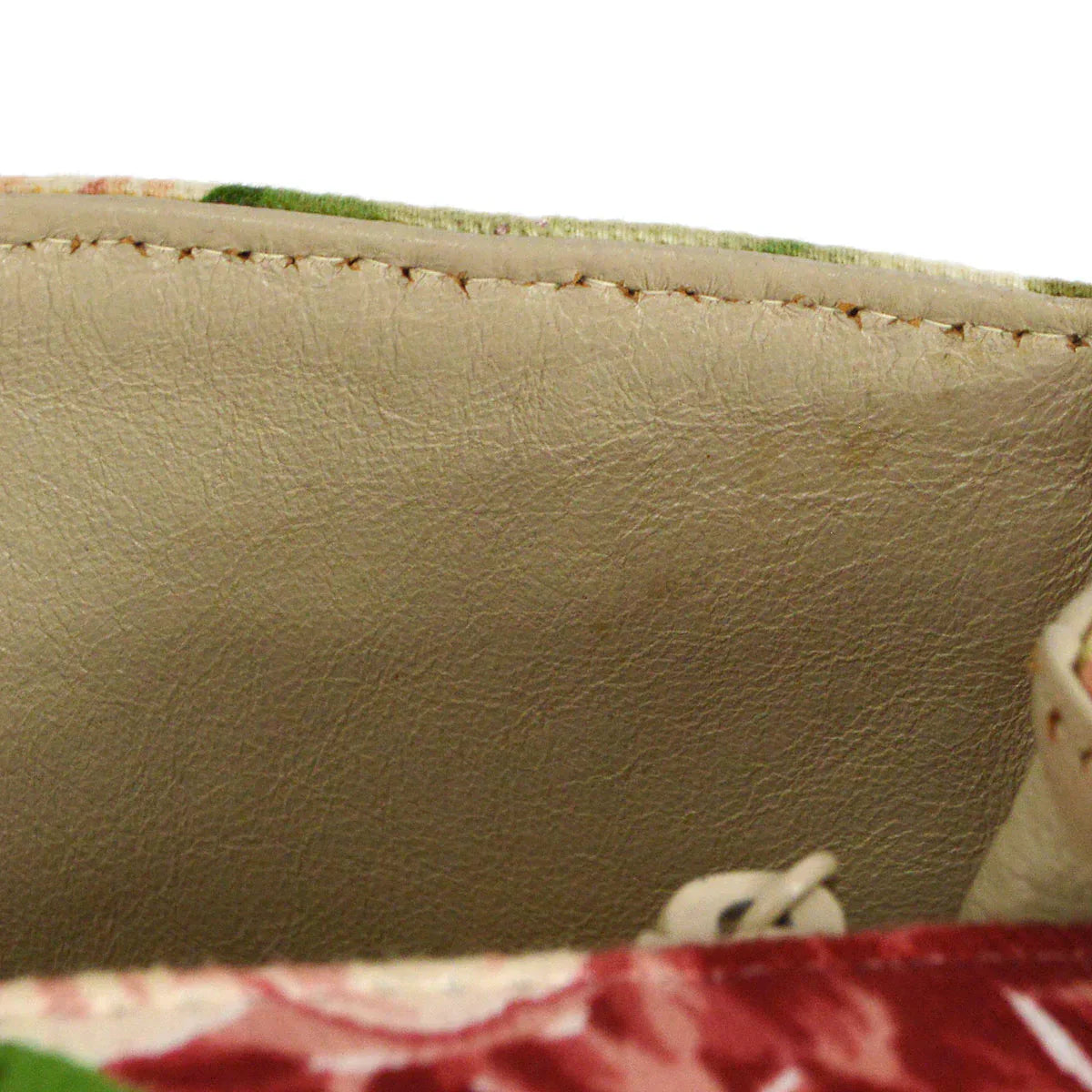 CHANEL 1997-1999 Camellia Flap Shoulder Bag 56466