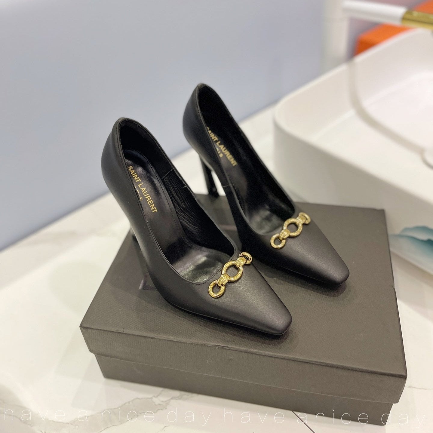 Luxury Saint Laurent SL SILVANA CHAIN PUMPS BLACK CALFSKIN