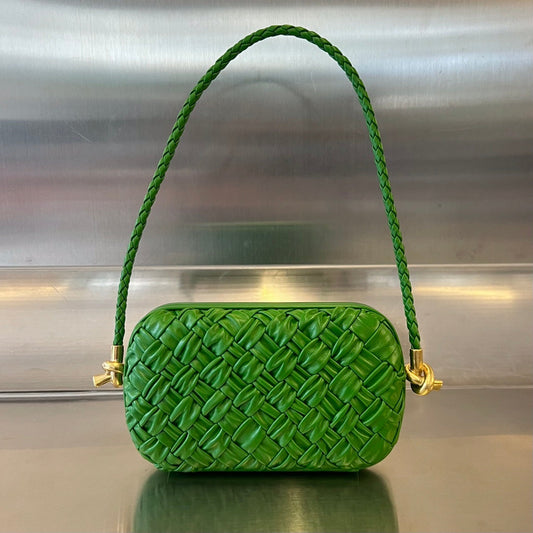 Luxury Bottega Veneta KNOT 20 IN EMERALD GREEN LAMBSKIN WITH CHAIN