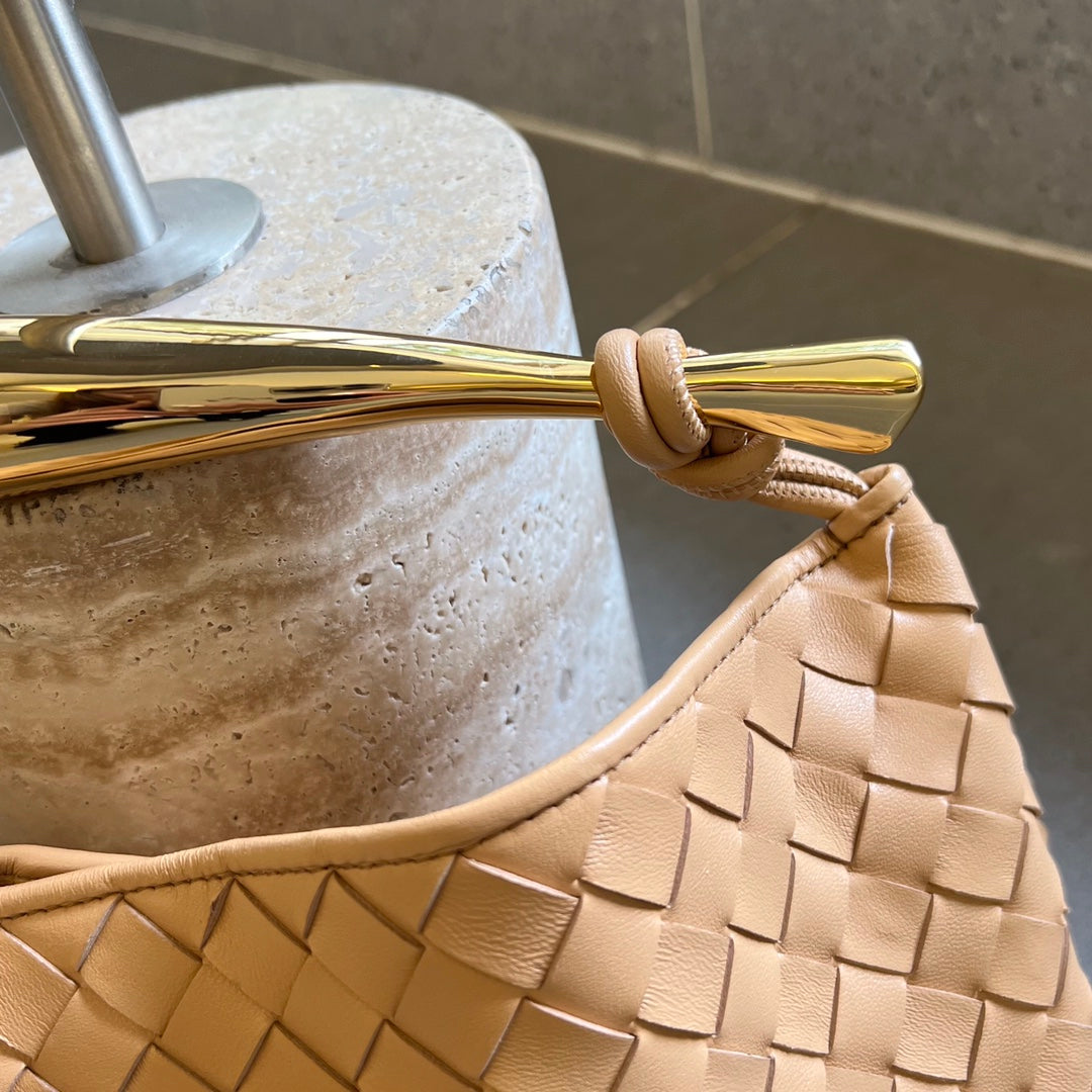 Luxury Bottega Veneta SARDINE 33 WITH CHAIN IN DARK CREAM LAMBSKIN