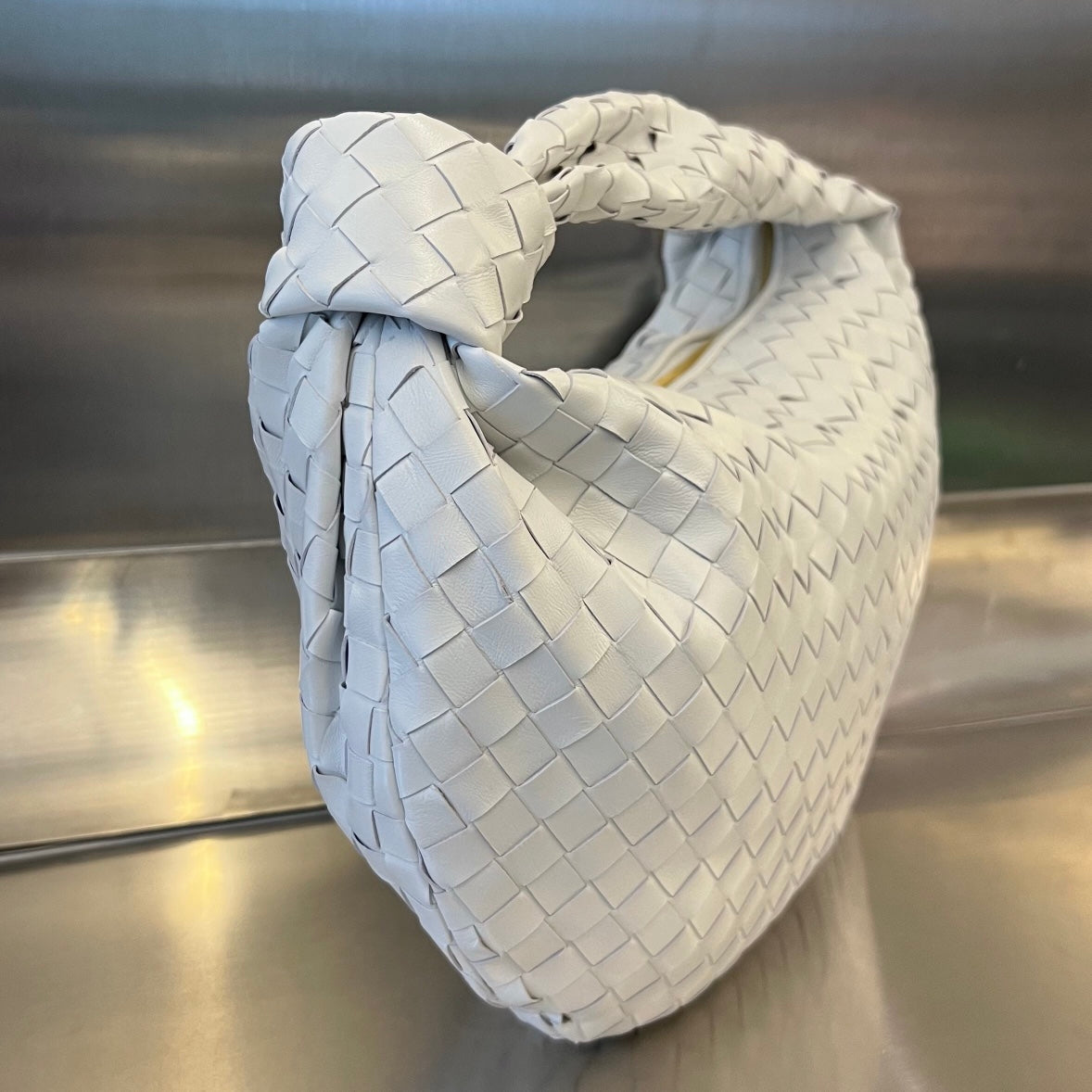 Luxury Bottega Veneta SMALL JODIE 48 WHITE CALFSKIN