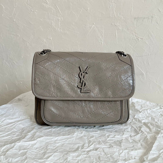 Luxury Saint Laurent YSL Niki Medium Bag 28cm Grey Crinkled Vintage Leather