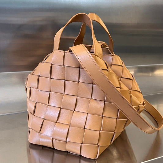 Luxury Bottega Veneta MEDIUM 28 CASSETTE PEANUT BROWN LAMBSKIN