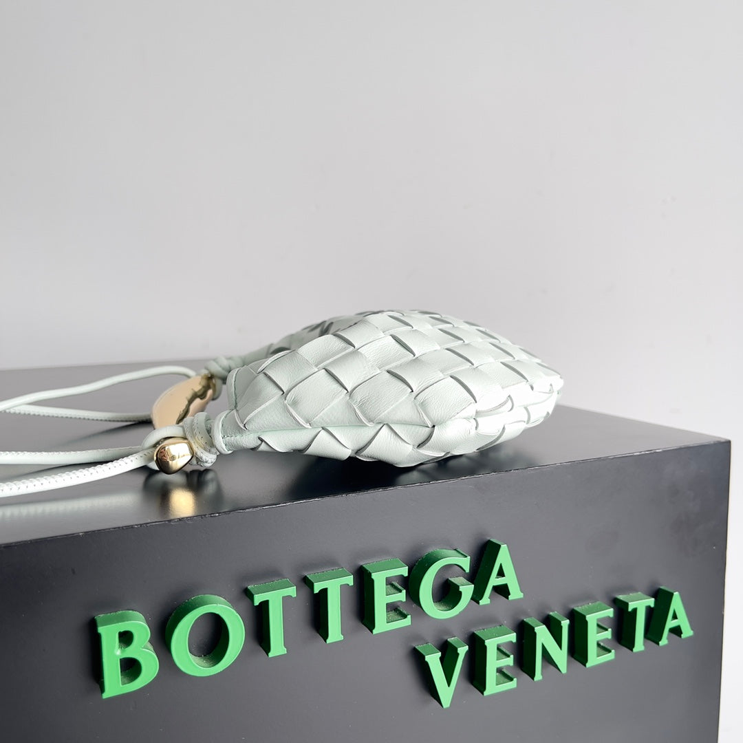 Luxury Bottega Veneta SARDINE 20 WITH CHAIN IN WHITE LAMBSKIN