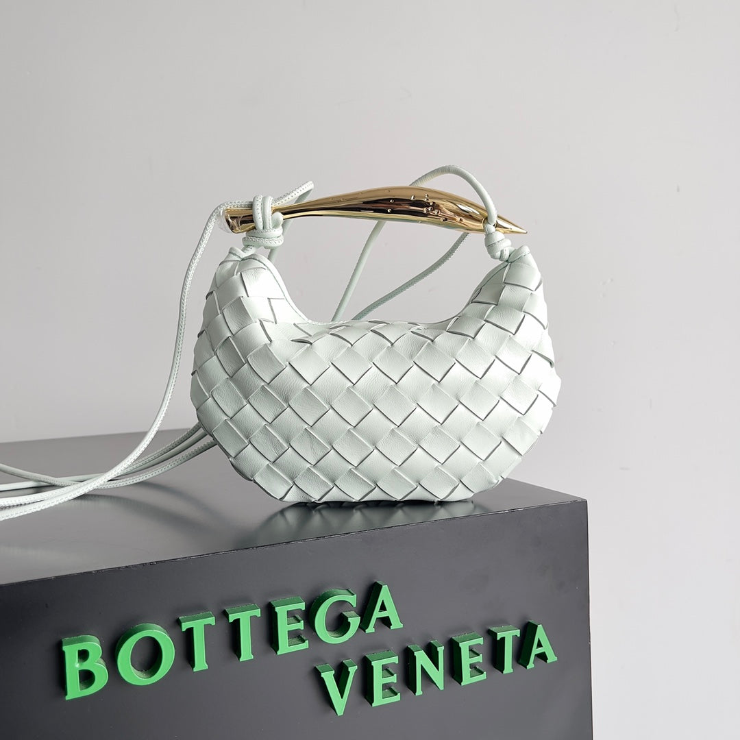 Luxury Bottega Veneta SARDINE 20 WITH CHAIN IN WHITE LAMBSKIN