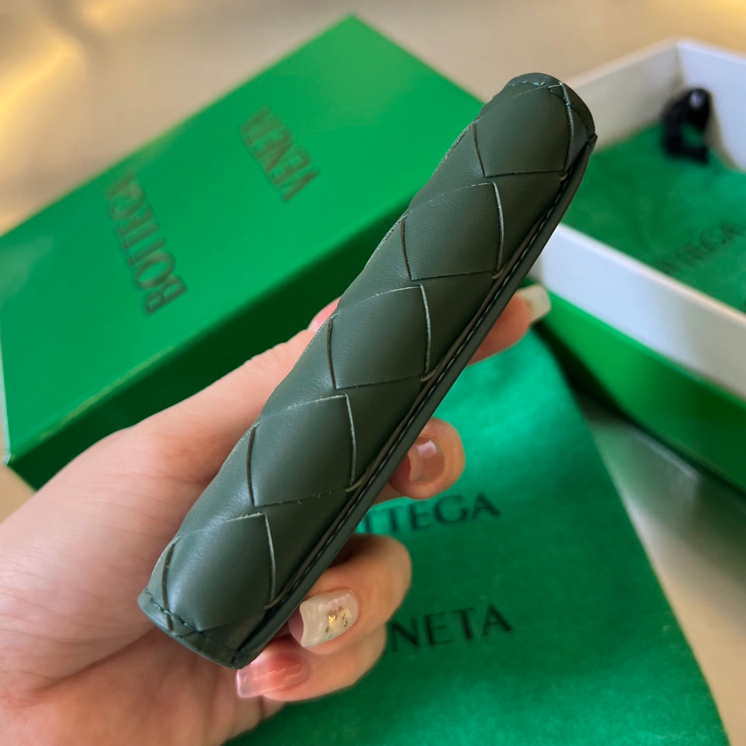 Luxury Bottega Veneta INTRECCIATO BUSINESS 11 EMERALD GREEN CALFSKIN CARD CASE