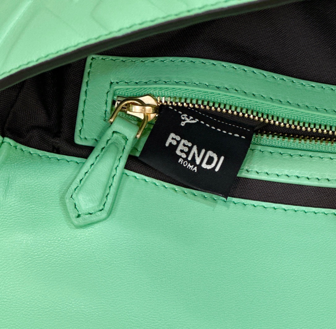 Luxury FendiBaguette 27cm Green Lambskin Gold Hardware