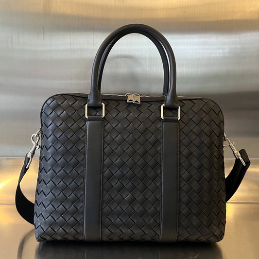Luxury Bottega Veneta SLIM INTRECCIATO BRIEFCASE 36 BLACK CALFSKIN