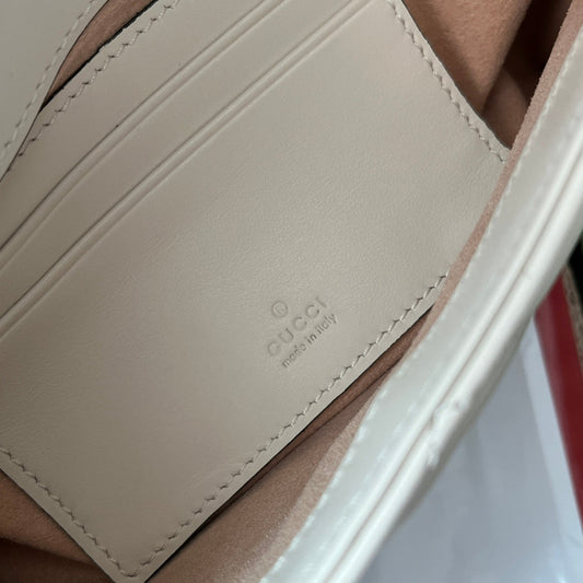 Luxury Gucci gg marmont 21cm white calfskin gold hardware