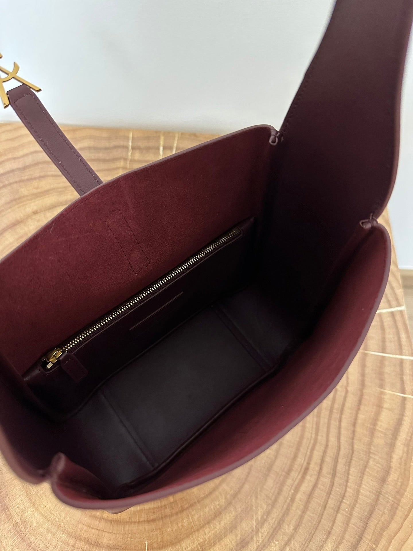 Luxury Saint Laurent le 5a7 small 23cm burgundy calfskin
